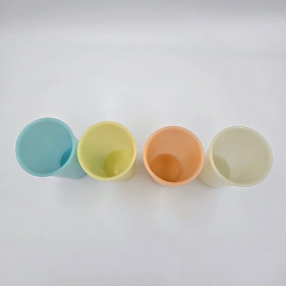 Tupperware Vintage Pastel Tumblers 117 Juice Cups Child Size Lot Of 4 Read - Picture 7 of 9